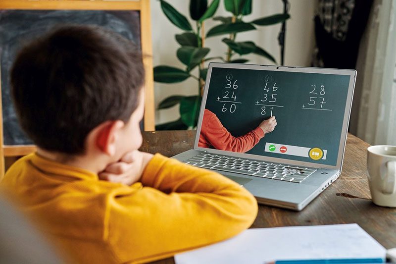 సదువులెట్ల సాగాలె