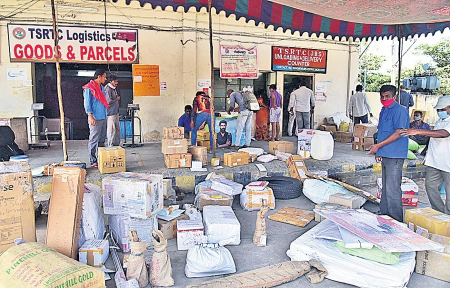 జిల్లాలకు ఆర్టీసీ కార్గో