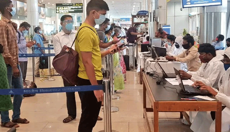 బెంగాల్‌కు వెళ్లే విమాన ప్ర‌యాణికుల‌కు నెగిటివ్ స‌ర్టిఫికెట్ త‌ప్ప‌నిస‌రి