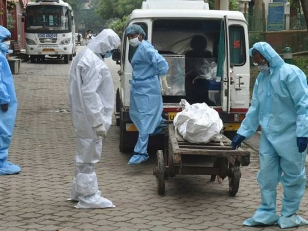 ఆక్సిజ‌న్ సంక్షోభం : ఢిల్లీ స‌ర్కార్ పై కేంద్రం ఫైర్