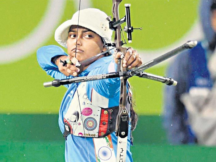 పసిడి పోరుకు మహిళల జట్టు