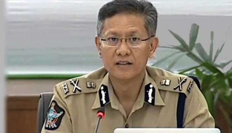 మావోయిస్టు నాయ‌కుడు మారన్న లొంగుబాటు