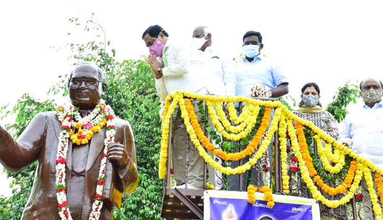 బహుముఖ ప్రజ్ఞశాలి డాక్టర్‌ బీఆర్‌ అంబేద్కర్‌