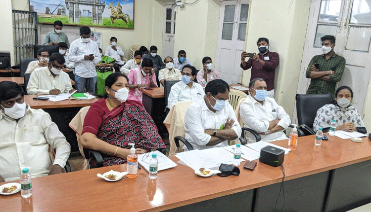 సమన్వయంతో పని చేద్దాం..కరోనాను తరిమేద్దాం