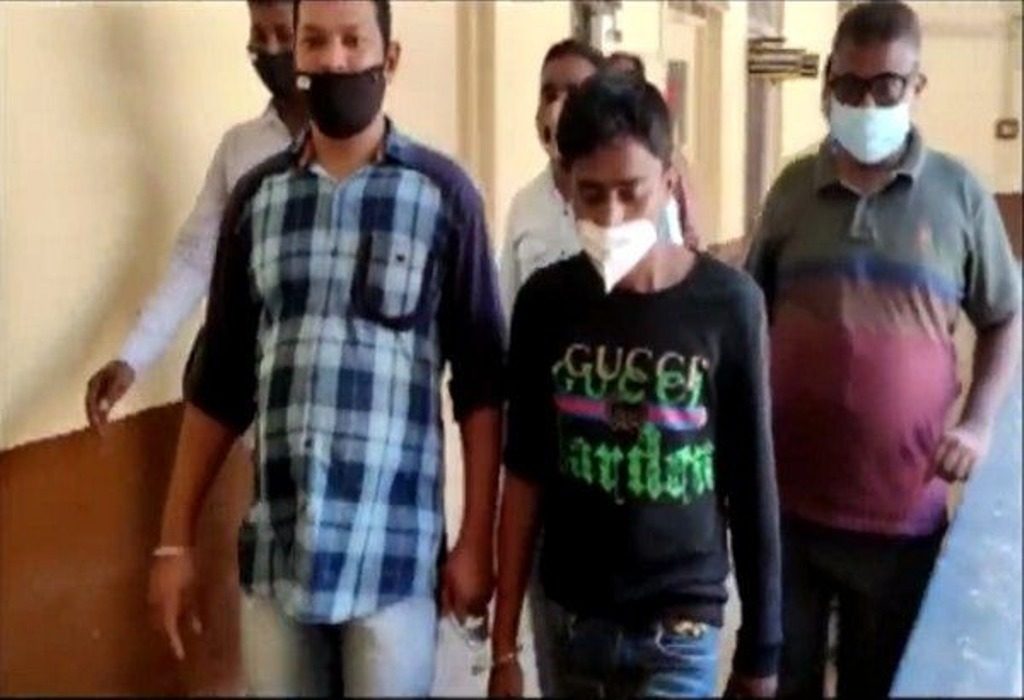 భార్య‌ను క‌లిసేందుకు క్వారంటైన్ కేంద్రం నుంచి పారిపోయి..