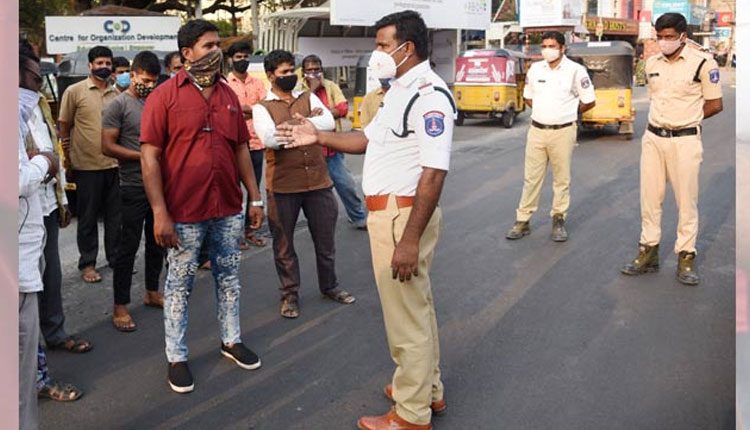 ఫేస్ మాస్క్ ఉల్లంఘ‌న జాబితాలో బైక్ రైడ‌ర్స్ టాప్