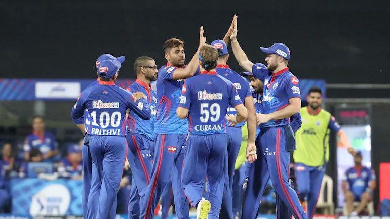 IPL 2021: టాస్‌ గెలిచి బౌలింగ్‌ ఎంచుకున్న ఢిల్లీ