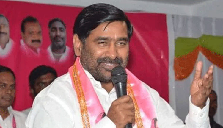 అందరినీ ఒకే తీరుగా చూసే ఏకైక పార్టీ టీఆర్‌ఎస్‌