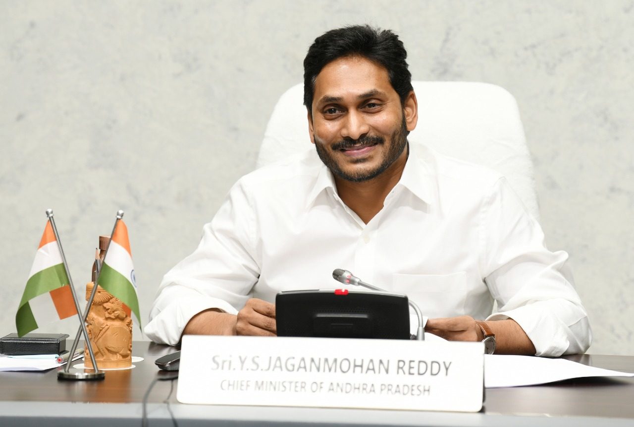 25 లక్ష‌ల కోవిడ్ వ్యాక్సిన్ డోసులివ్వండి.. ప్ర‌ధానిని కోరిన సీఎం జ‌గ‌న్