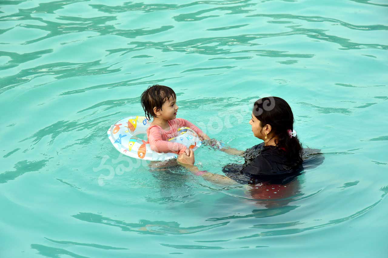 అమ్మ‌తో ఆట‌.. భ‌లేగుందంట..