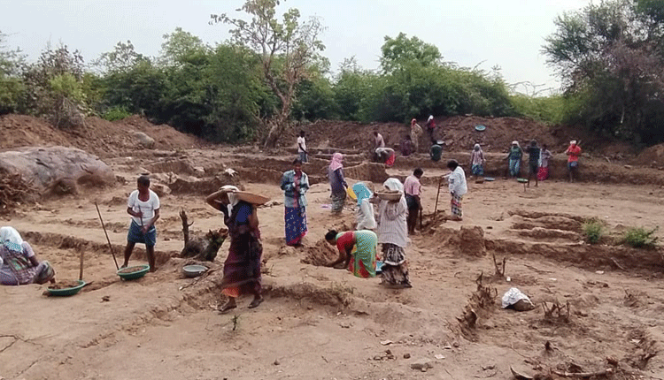 ‘ఉపాధి’ కూలి రేట్ల పెంపు
