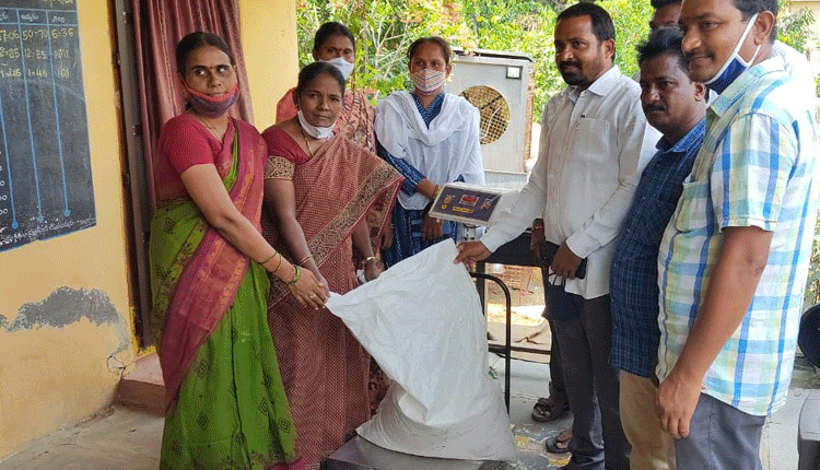 ప్రైవేట్ టీచర్లకు ‘ఆసరా’ షురూ