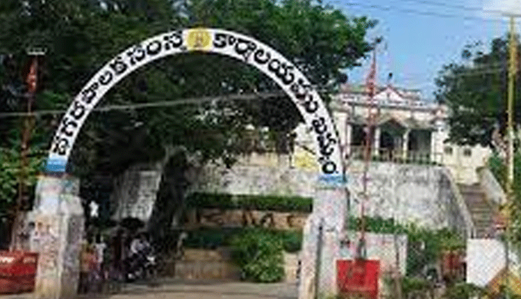 ఖ‌మ్మం కార్పొరేష‌న్‌కు 522 నామినేష‌న్లు దాఖ‌లు