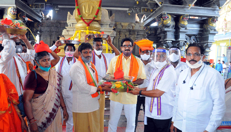 రామయ్య చెంతకుగోటి తలంబ్రాలు