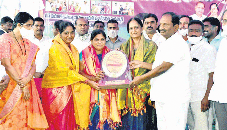 ‘ధర్మపురి’ని మోడల్‌గా తీర్చిదిద్దుతా