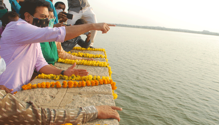 మానేరువాగును సజీవనదిగా మారుస్తాం