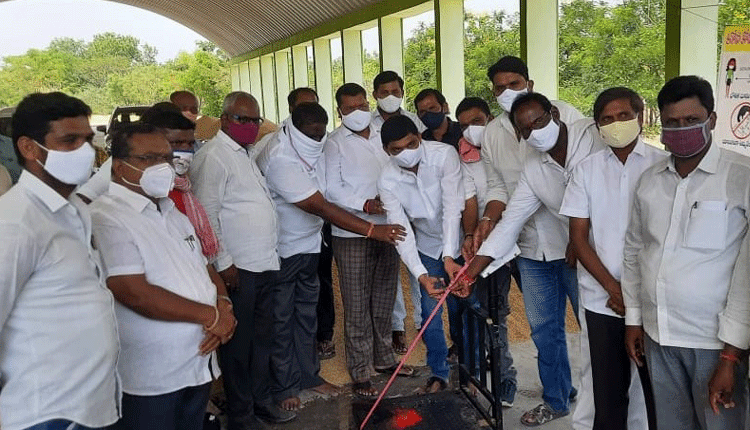 కొనుగోలు కేంద్రాలను వినియోగించుకోవాలి