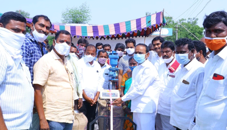 దళారులను ఆశ్రయించొద్దు