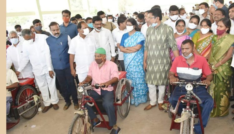 దివ్యాంగుల సంక్షేమానికి ప్రభుత్వం కృషి