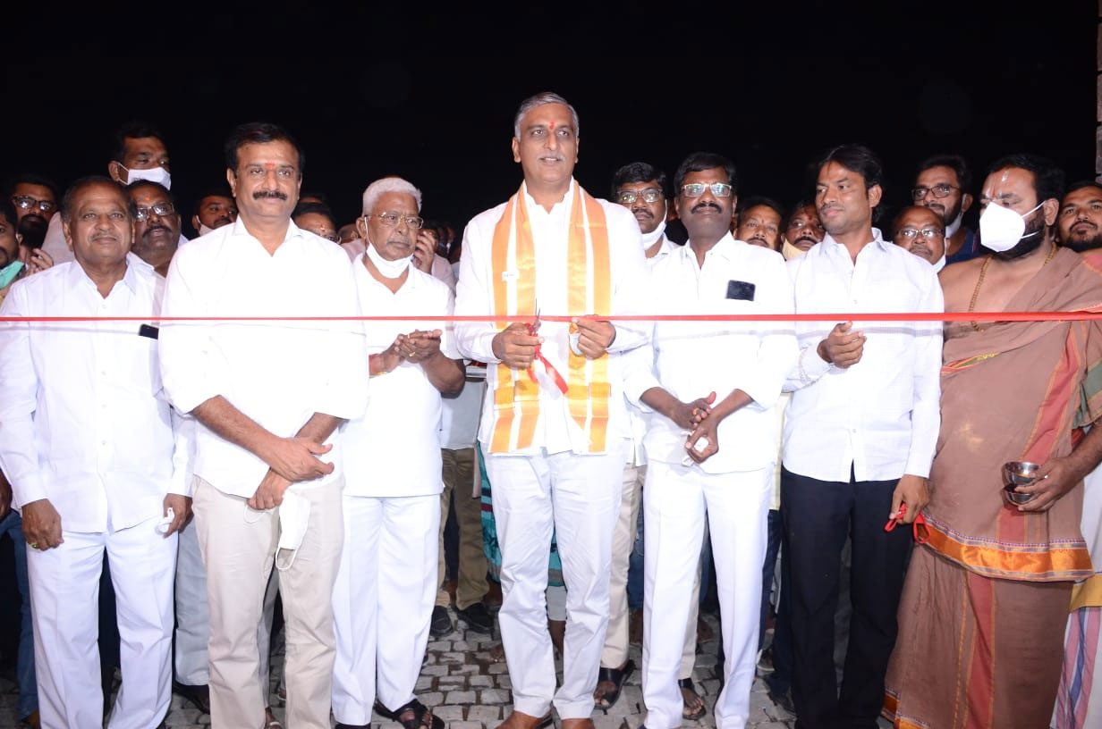 కోమ‌టి చెరువుపై నెక్లెస్ రోడ్.. ప్రారంభించిన మంత్రి హ‌రీశ్‌రావు
