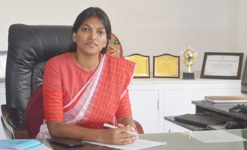 పట్టుచీరకంటే.. పెద్ద బహుమతి!