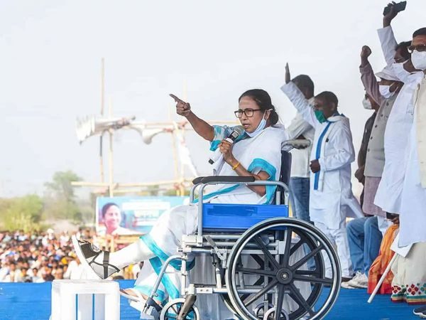 ఫోన్ ట్యాపింగ్ దోషులను విడిచిపెట్ట‌ను : దీదీ