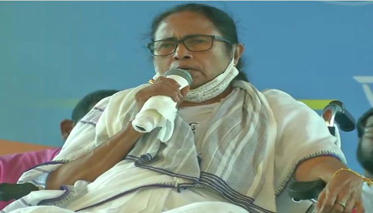 కూచ్‌బెహర్‌ కాల్పుల ఘటన వెనుక అమిత్‌ షా కుట్ర : టీఎంసీ