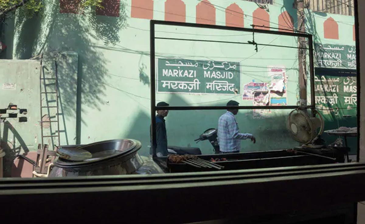 మ‌ర్క‌జ్‌లో న‌మాజ్‌.. ఇదీ హైకోర్టు ష‌ర‌తు