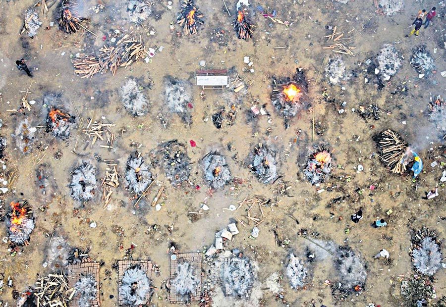 మూకుమ్మడి దహనాలు