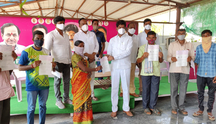 పేదలను అభివృద్ధి చేయడమే ప్రభుత్వ లక్ష్యం