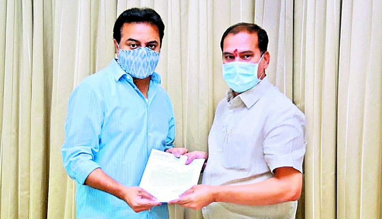 అభివృద్ధి పనులకు నిధులివ్వండి