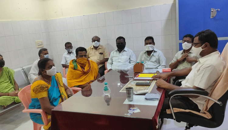 అలంపూర్‌ క్షేత్రంలో భక్తులకు నోఎంట్రీ