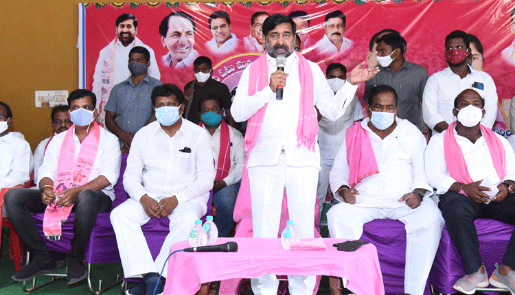 కాంగ్రెస్‌, టీడీపీతోనే ఎడారిగా జిల్లా