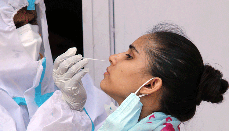 సర్కారు అండగా.. సేవలు మెండుగా