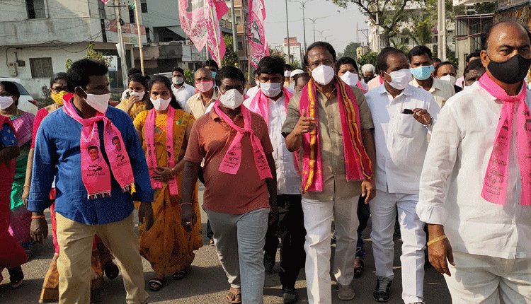 భారీ మెజార్టీతో గెలుస్తాం