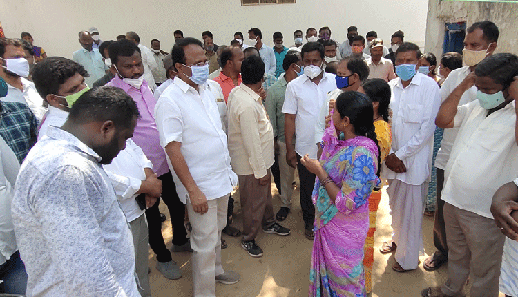 అర్హులందరికీ డబుల్‌ బెడ్రూం ఇండ్లు