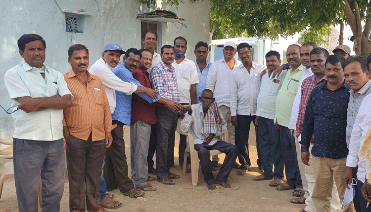 మిత్రుడి కుటుంబానికి అండగా..