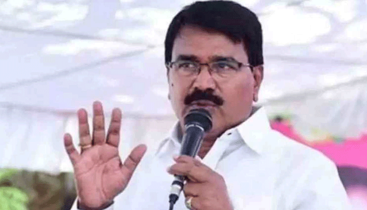 కోతలను బట్టి కొనుగోలు కేంద్రాలు ఏర్పాటు చేయాలి