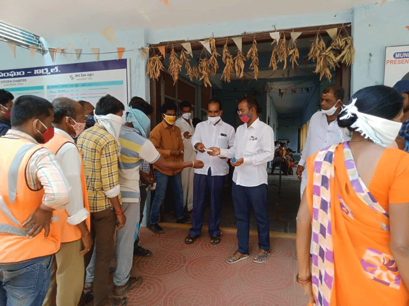 ఎండల దృష్ట్యా జాగ్రత్తలు తీసుకోవాలి