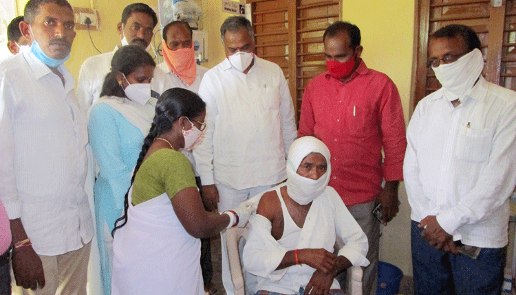 ప్రజలు అప్రమత్తంగా ఉండాలి