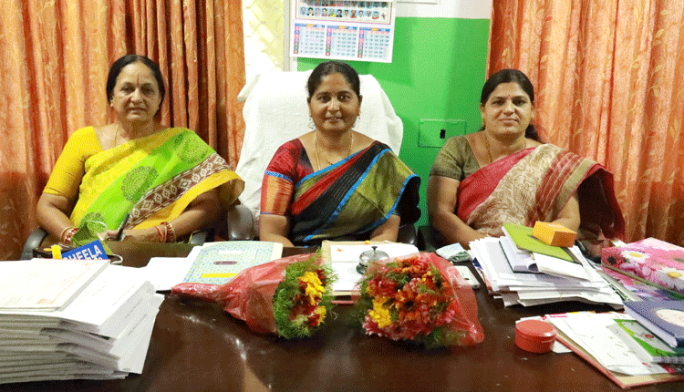 అవార్డుకు ఎంపికపై సంబురాలు