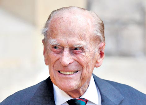 క్వీన్‌ ఎలిజబెత్‌ భర్త ప్రిన్స్‌ ఫిలిప్‌ మృతి