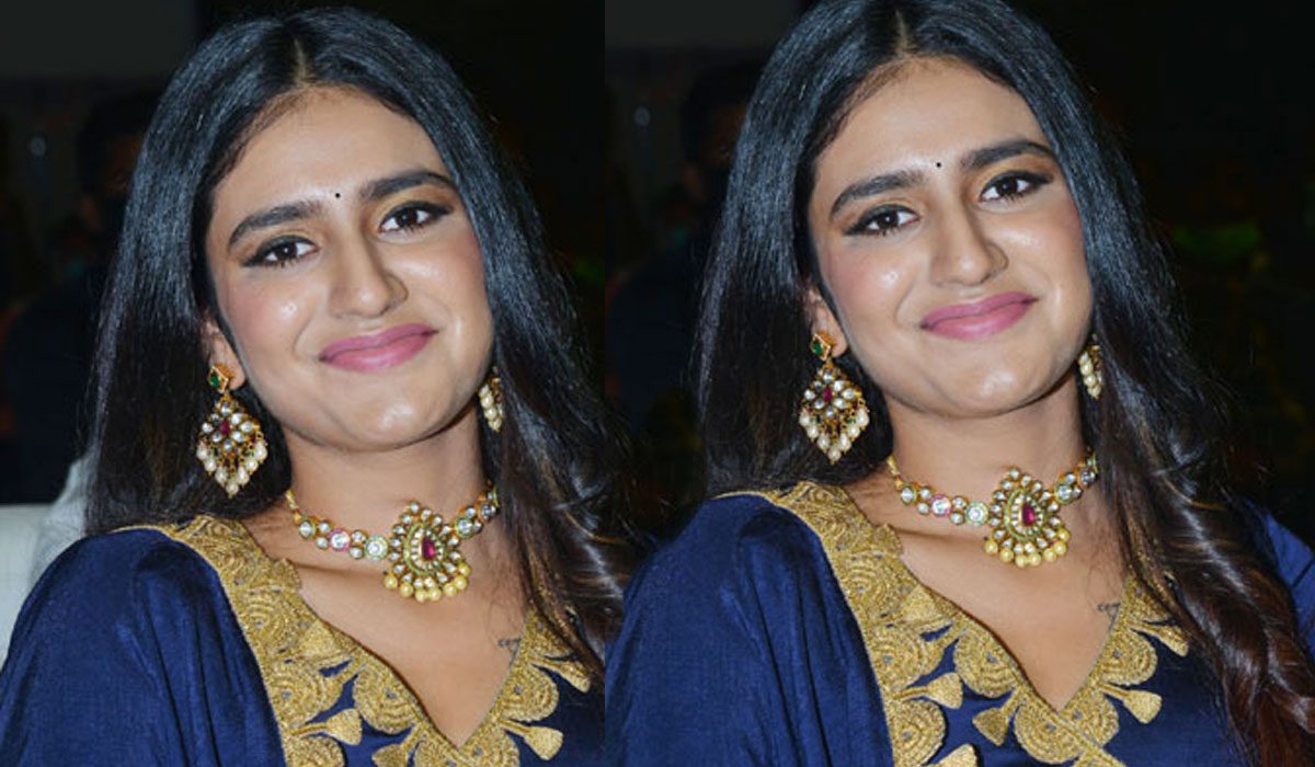 Priya varrier : నీ నవ్వే బంగారమాయేనా ప్రియా‌