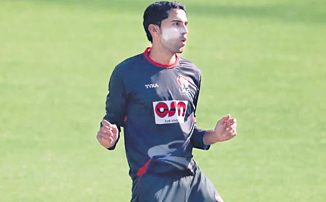 ఖదీర్‌ ఖాన్‌పై నిషేధం