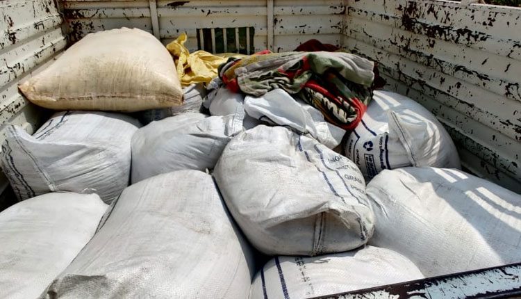 అక్రమంగా తరలిస్తున్న రేషన్‌ బియ్యం పట్టివేత