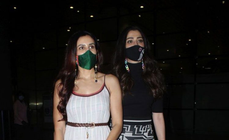 రాయ్‌ల‌క్ష్మీ, సోనాలీ స్టిల్స్ వైర‌ల్