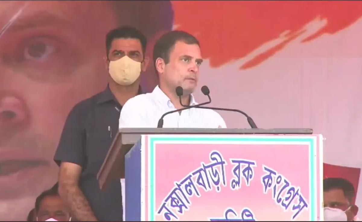 హాస్పిట‌ళ్ల‌లో బెడ్లు లేవు.. వ్యాక్సిన్లు లేవు !