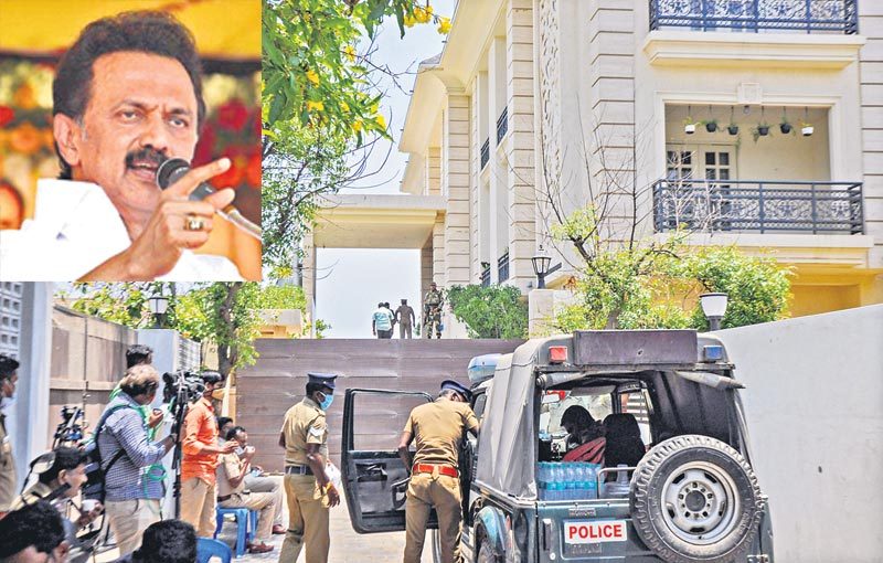 స్టాలిన్‌ అల్లుడి ఇంట్లో ఐటీ సోదాలు