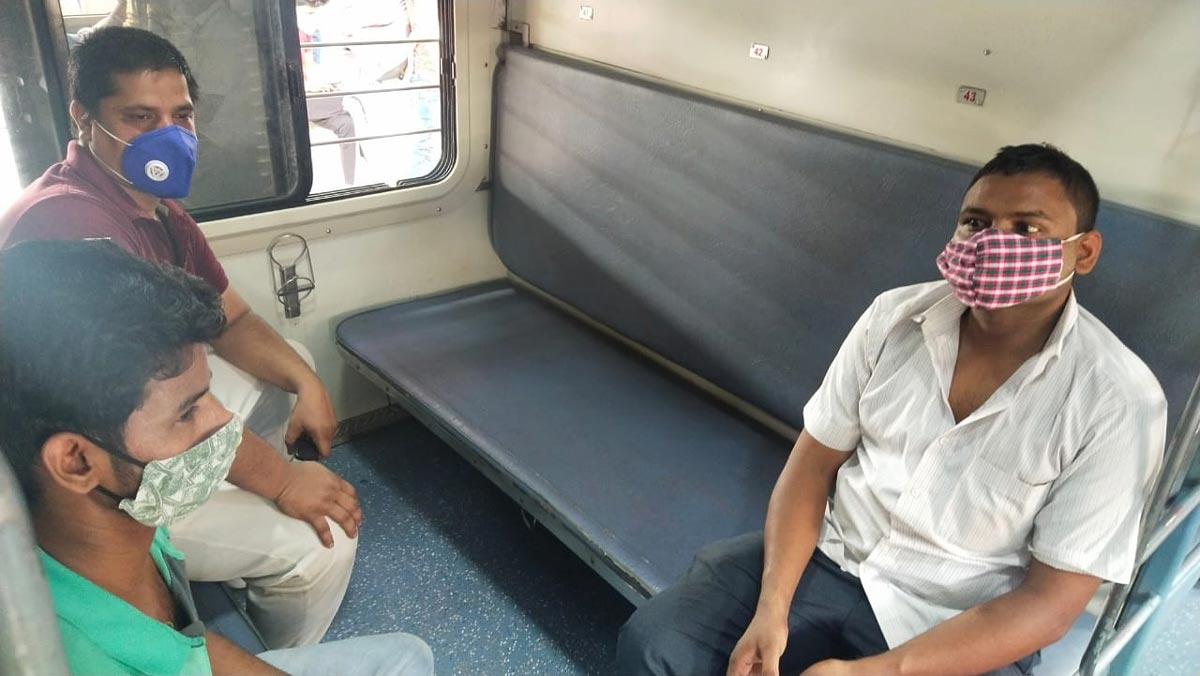 రైల్వే ప‌రిస‌రాల్లో మాస్క్ ధ‌రించ‌కుంటే జ‌రిమానా.. ఎంతంటే?