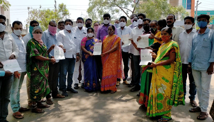 నిరుపేద కుటుంబాలకు భరోసా